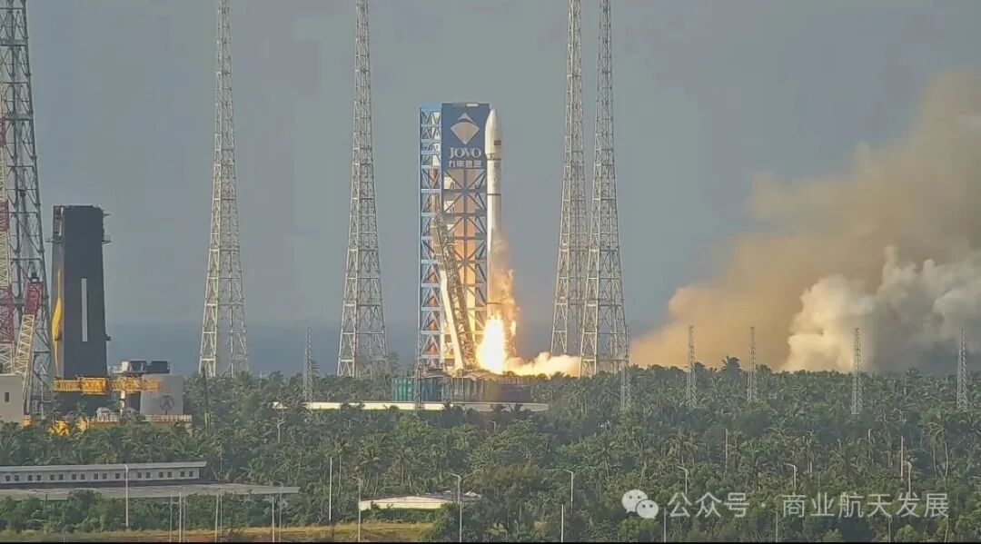 长征十二号成功发射星网低轨25组卫星